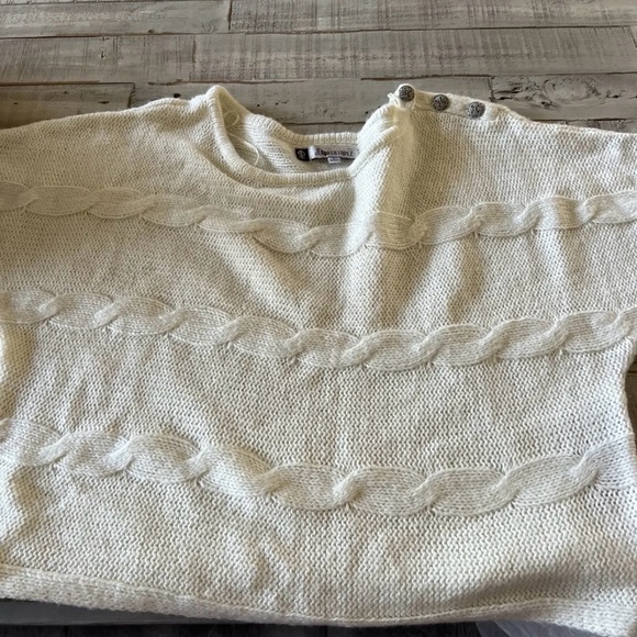 Jennifer Lopez Large Chunky Cable Knit Sweater crop - Picture 3 of 3